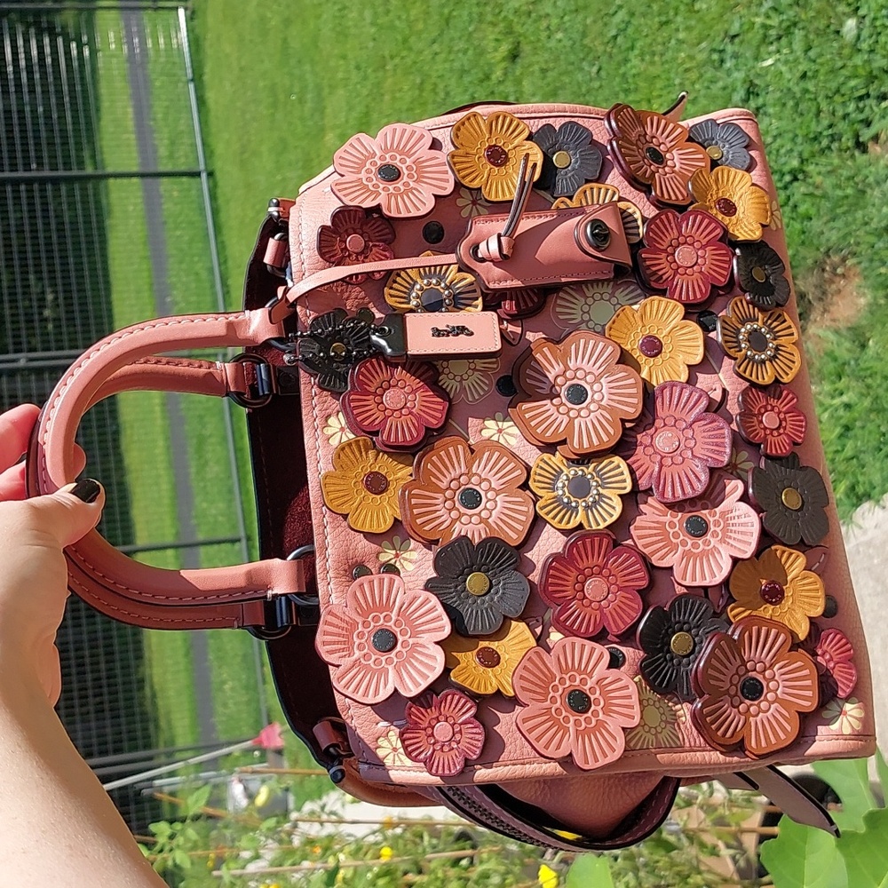 Coach 1941 Rogue 30 Melon Tea Rose retired limited Edition